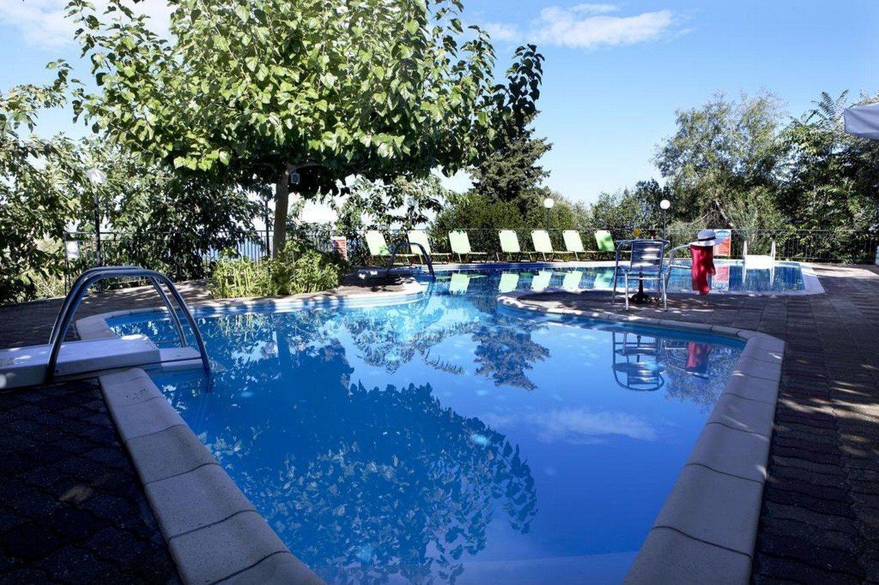 Dafnoudi Hotel Apartments Antipata  Zewnętrze zdjęcie