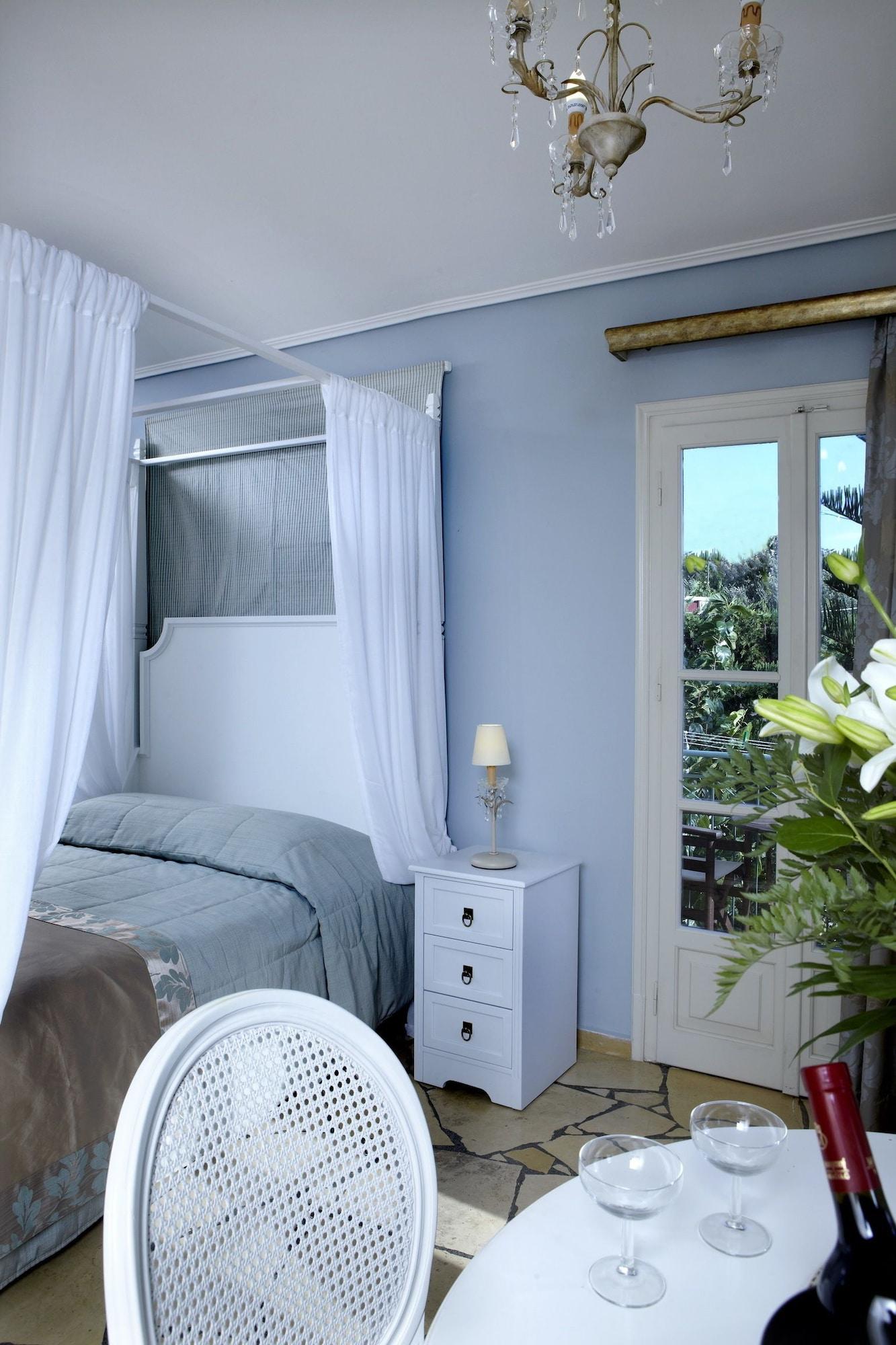 Dafnoudi Hotel Apartments Antipata  Zewnętrze zdjęcie