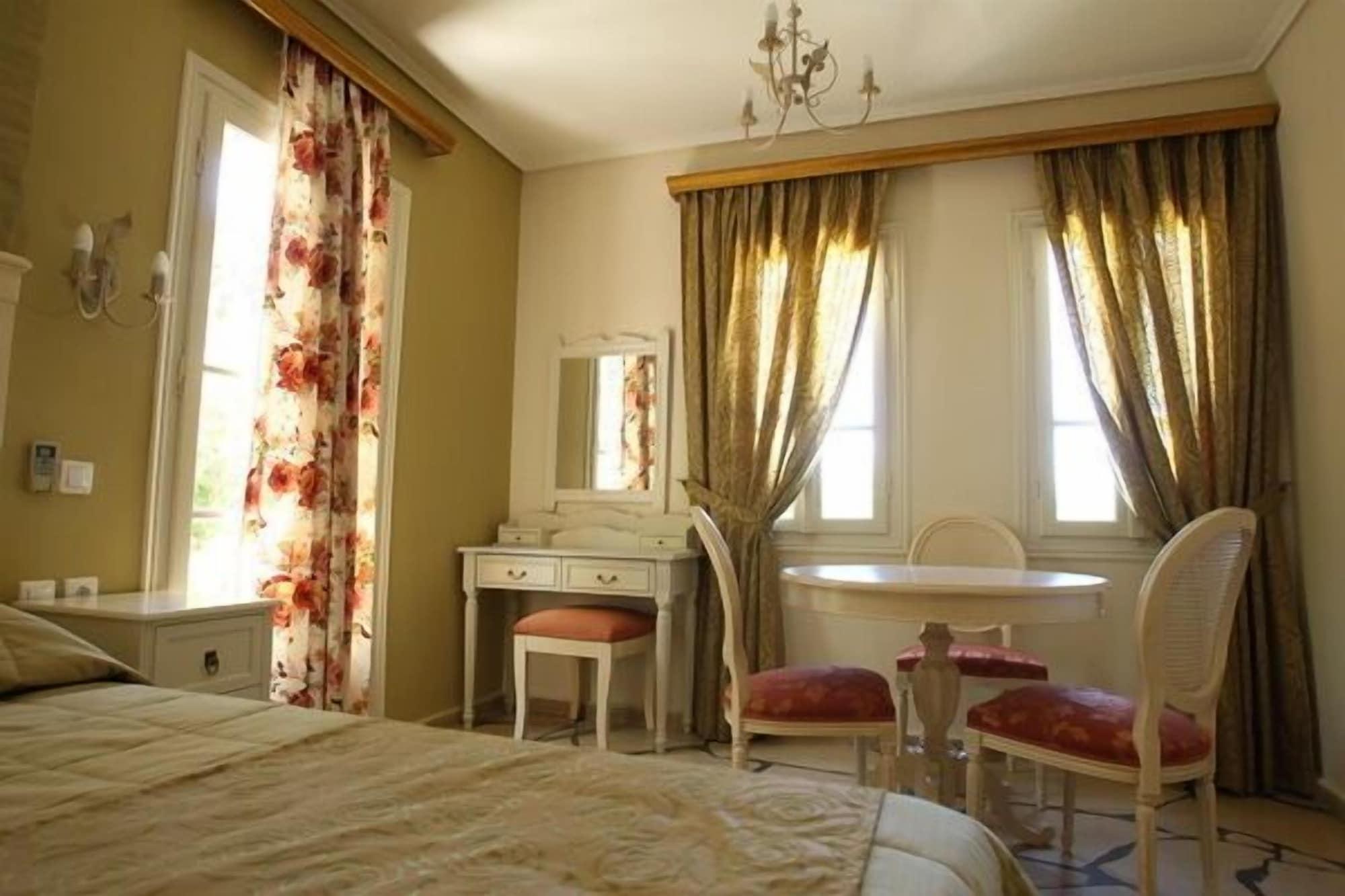 Dafnoudi Hotel Apartments Antipata  Zewnętrze zdjęcie
