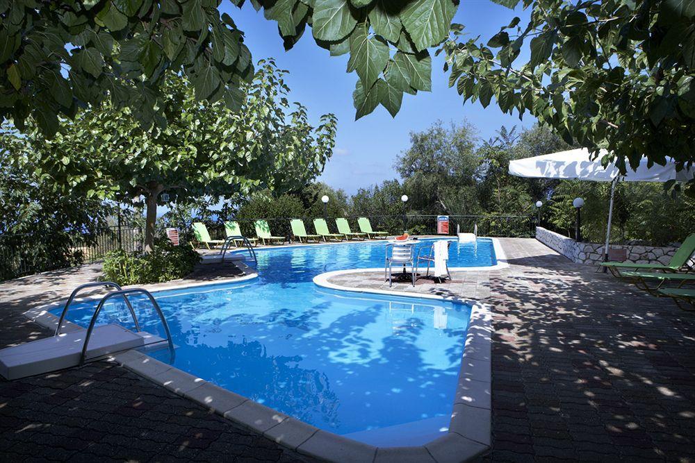 Dafnoudi Hotel Apartments Antipata  Zewnętrze zdjęcie