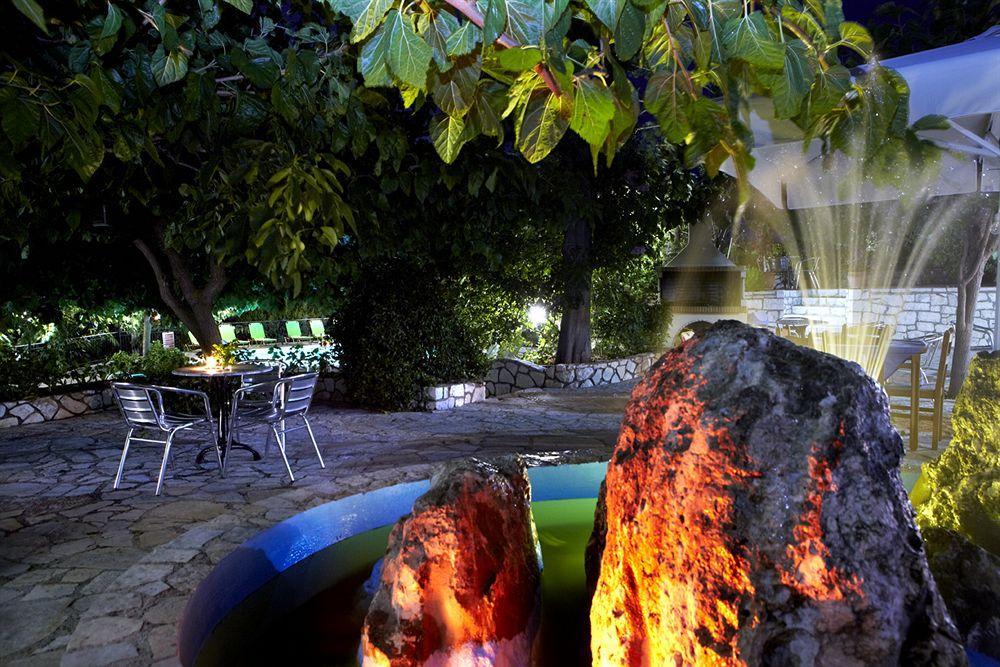 Dafnoudi Hotel Apartments Antipata  Zewnętrze zdjęcie